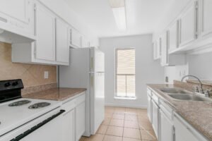 Kitchens with granite countertops available at Falls of Dairy Ashford. Explore available units today!